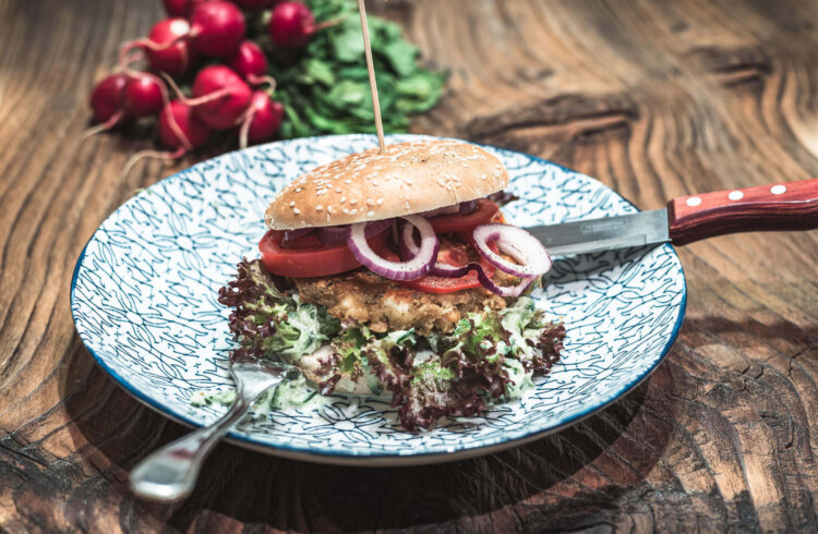 Burger im Restaurant Federspiel