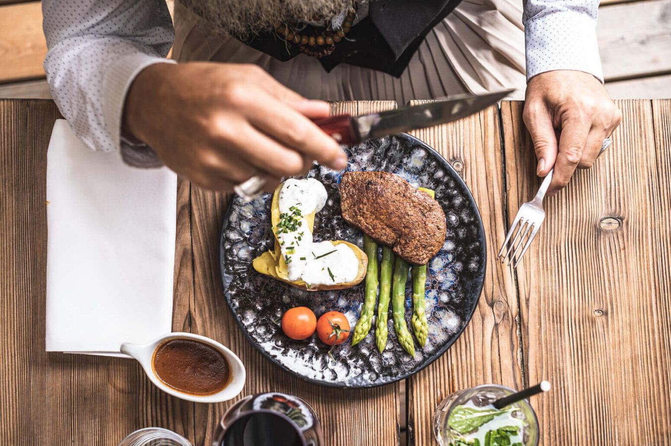 Steak im Restaurant Federspiel im Hotel Falkenstein in Kaprun